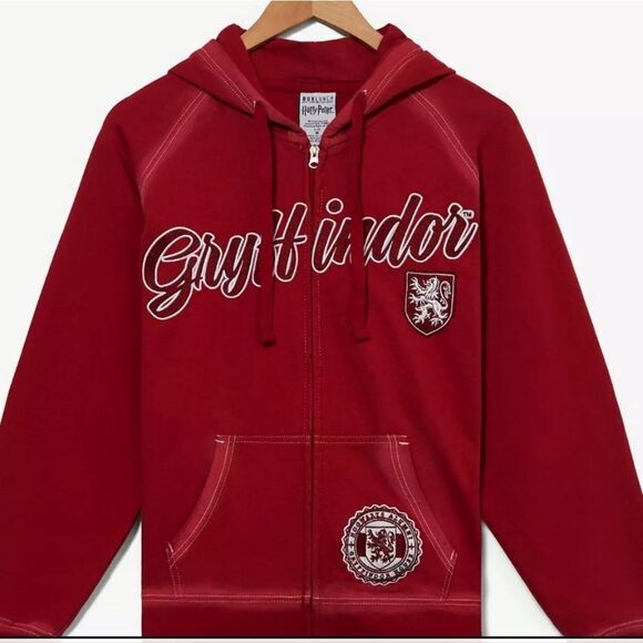 589 NWT Harry Potter Gryffindor Women's Zippered Hoodie Size Small - Picture 1 of 6